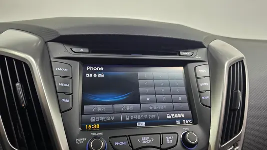 Hyundai 벨로스터 2011 18