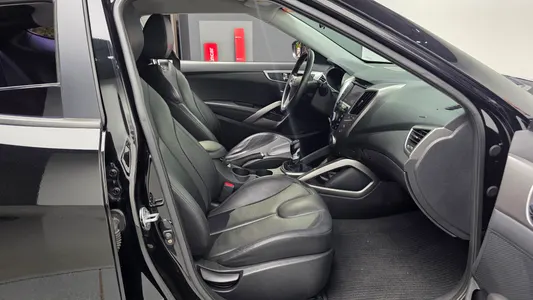 Hyundai 벨로스터 2011 26