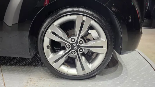 Hyundai 벨로스터 2011 21