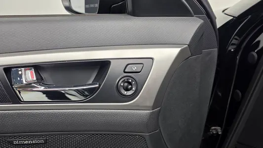 Hyundai 벨로스터 2011 28