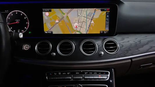 Mercedes-Benz E-Class W213 E300 2020 12