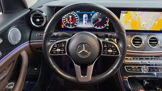 Mercedes-Benz E-Class W213 E300 2020 13