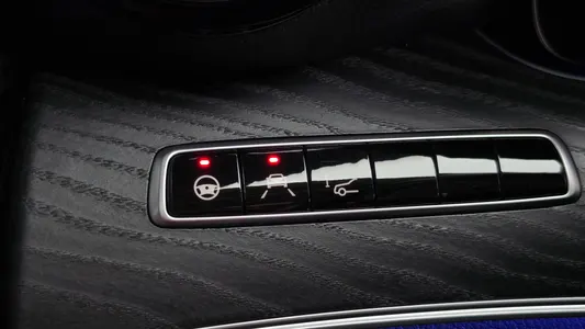 Mercedes-Benz E-Class W213 E300 2020 18