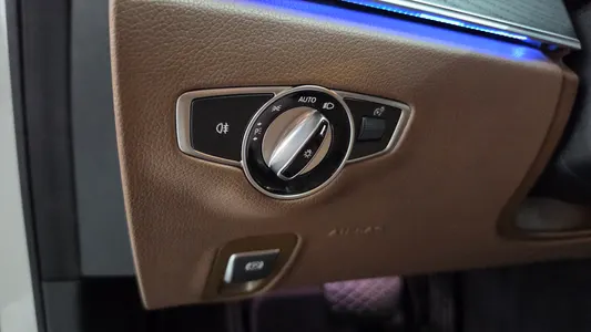 Mercedes-Benz E-Class W213 E300 2020 33