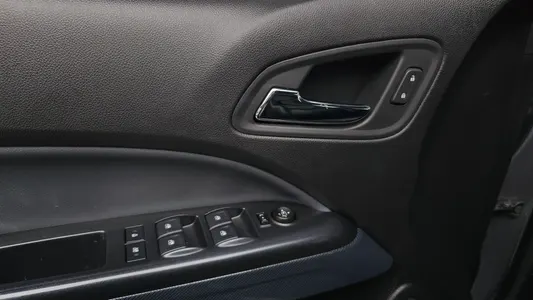 Chevrolet 리얼 콜로라도 3.6 Z71-X 4WD 2020 19