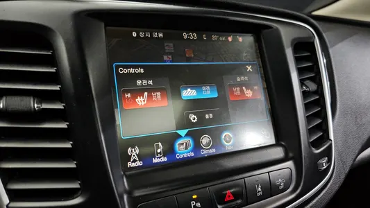 크라이슬러 200 2 2.4 C 2015 16
