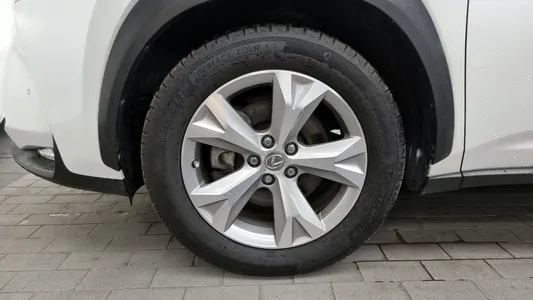 Lexus NX300h 2016 5