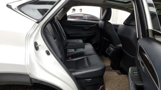 Lexus NX300h 2016 12