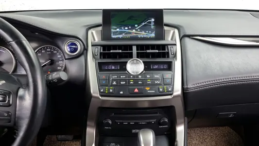 Lexus NX300h 2016 14