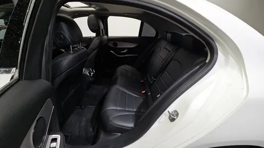 Mercedes-Benz C-Class W205 C200 2018 11