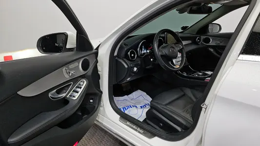Mercedes-Benz C-Class W205 C200 2018 10