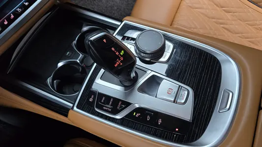 BMW 7 Series (G11) 730d xDrive M 2021 9