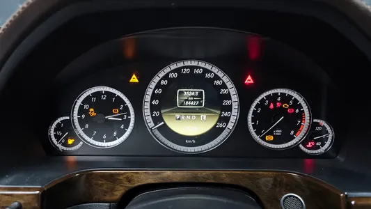 Mercedes-Benz E-Class W212 E200 CGI 2011 8