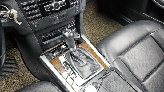 Mercedes-Benz E-Class W212 E200 CGI 2011 9