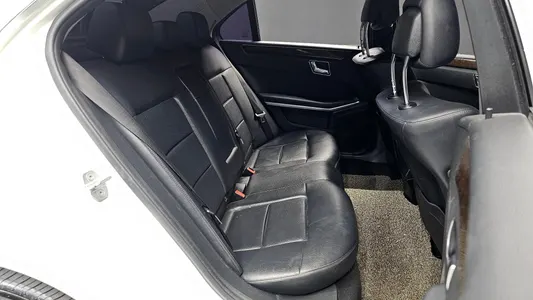 Mercedes-Benz E-Class W212 E200 CGI 2011 12
