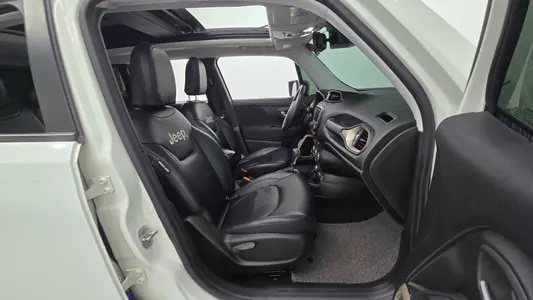 Jeep 레니게이드 2.0 AWD 2016 11