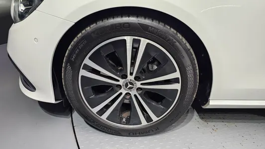 Mercedes-Benz E-Class W213 E250 2020 5