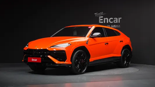 Lamborghini 4.0 V8 SE 2025