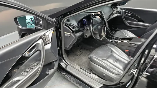 Hyundai Grandeur HG HG330 2014 16
