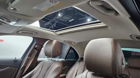 Mercedes-Benz E-Class W213 E300e 4MATIC 2020 19