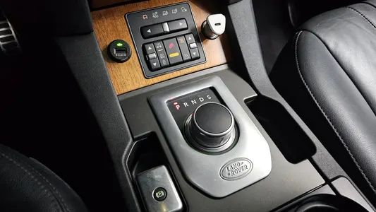 Land Rover 4 3.0 SDV6 HSE 2013 9