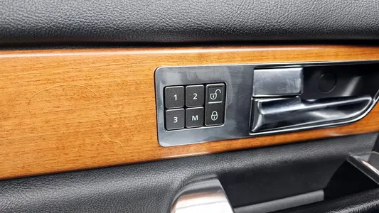 Land Rover 4 3.0 SDV6 HSE 2013 16