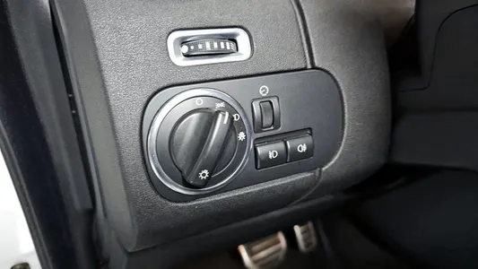 Land Rover 4 3.0 SDV6 HSE 2013 18
