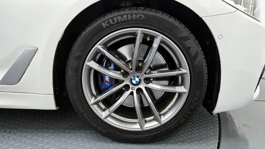 BMW 5 Series (G30) 530i M 2018 5