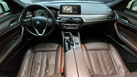 BMW 5 Series (G30) 530i M 2018 7
