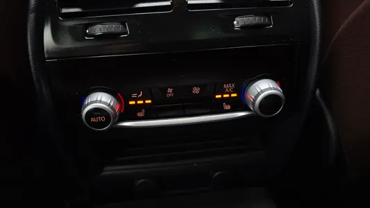 BMW 5 Series (G30) 530i M 2018 17