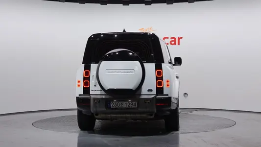 Land Rover (L663) 130 P400 X- HSE 2023 4