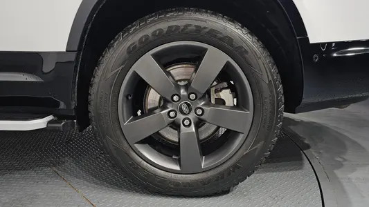 Land Rover (L663) 130 P400 X- HSE 2023 5
