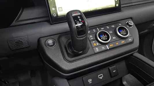 Land Rover (L663) 130 P400 X- HSE 2023 9
