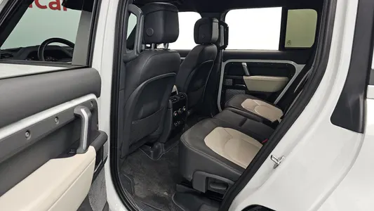 Land Rover (L663) 130 P400 X- HSE 2023 12