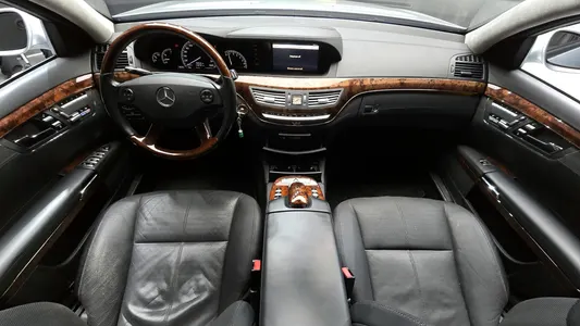 Mercedes-Benz S-Class W221 S600L 2007 7