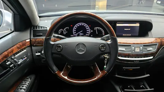 Mercedes-Benz S-Class W221 S600L 2007 13