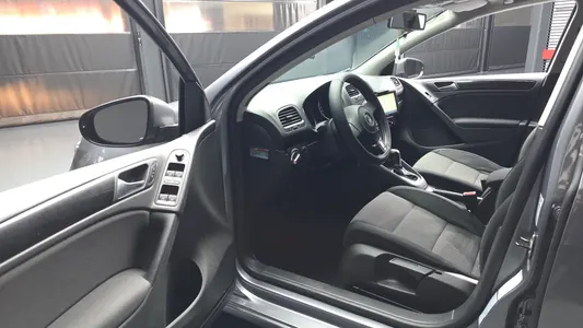 Volkswagen 6 1.6 TDI 2011 10