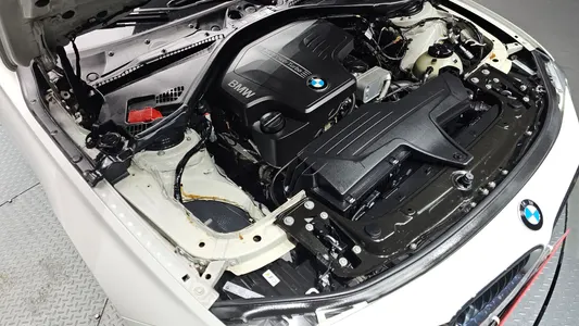 BMW 3 Series (F30) 328i 2012 6