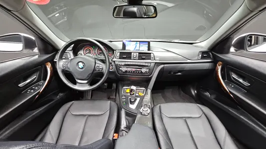BMW 3 Series (F30) 328i 2012 7