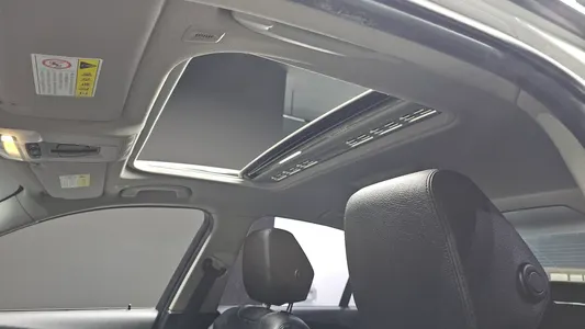 BMW 3 Series (F30) 328i 2012 24