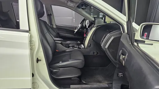 KG Mobility 코란도 스포츠 CX7 4WD 2014 12