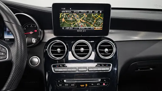 Mercedes-Benz GLC-Class X253 GLC300 4MATIC AMG Line 2019 14