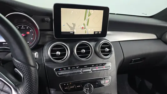 Mercedes-Benz C-Class W205 C200 2016 14
