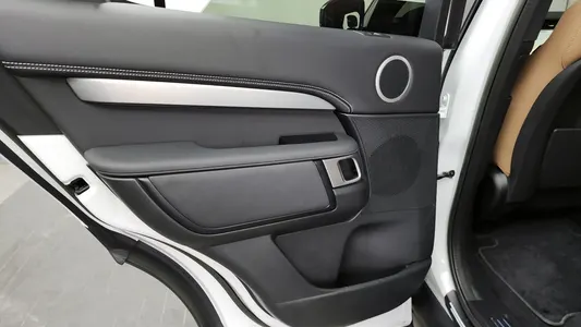 Land Rover 5 D300 R- HSE 2023 25