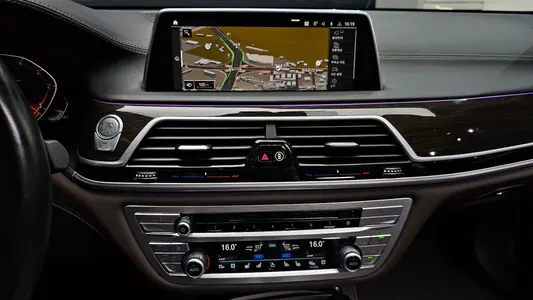 BMW 7 Series (G11) 740Ld xDrive 2019 13
