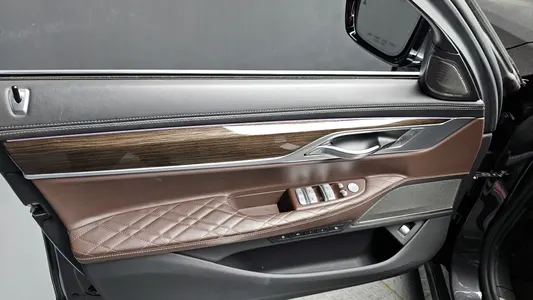 BMW 7 Series (G11) 740Ld xDrive 2019 24