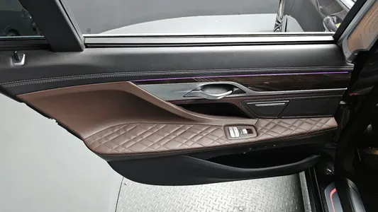 BMW 7 Series (G11) 740Ld xDrive 2019 25