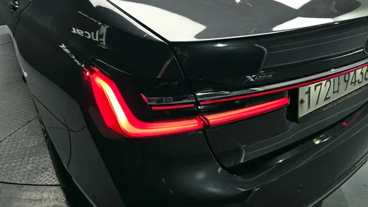 BMW 7 Series (G11) 740Ld xDrive 2019 23