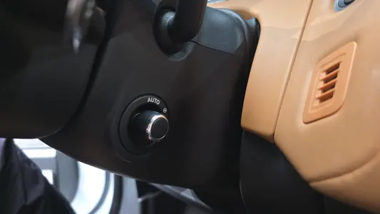 Land Rover 레인지로버 벨라 3.0 P400 R- HSE 2022 17