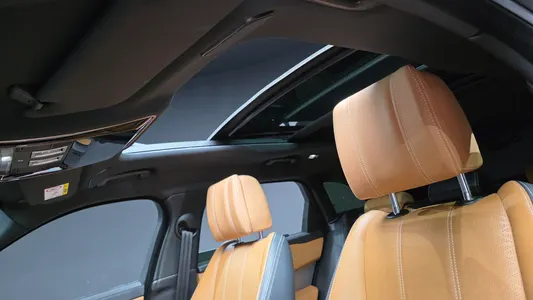 Land Rover 레인지로버 벨라 3.0 P400 R- HSE 2022 29